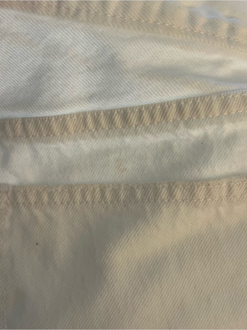 Abercrombie & Fitch White Boyfriend Shorts - Mid Rise - Picture 3 of 3